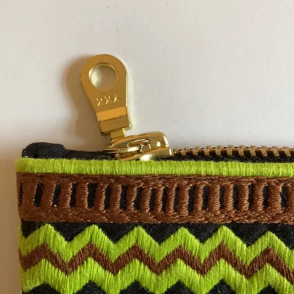 NWT Shiraleah Chicago Embroidered fringe clutch Colorful Southwestern Pattern - Picture 7 of 14